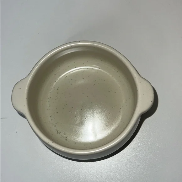 World Market lidded soup bowl - Picture 4 of 5